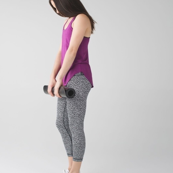 LULULEMON Wunder Under Crop (Hi-Rise) Miss Mosaic Black - Picture 5 of 13